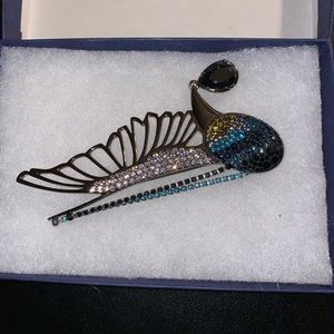 Swarovski Jewelry - Swarovski crystal brooch Swarovski Jewelry - Swarovski crystal brooch